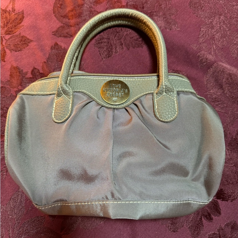 🚨VINTAGE VICTORIAS SECRET GREY LOVE MINI PURSE ❤️❤️❤️🤗💕💕